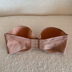 Victoria’s Secret NUDE Lined Strapless Bra 32DD